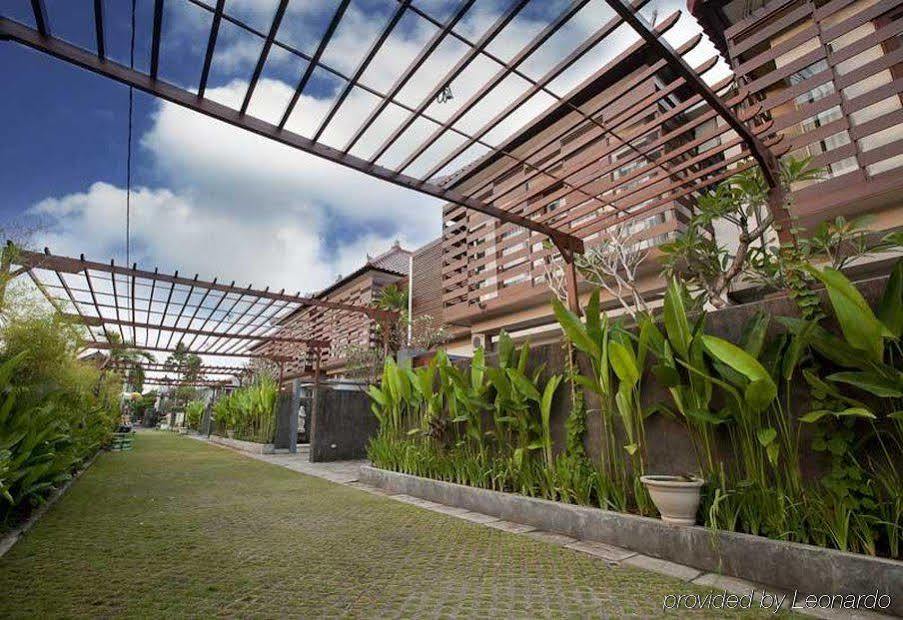 White Lotus Villas Seminyak Dış mekan fotoğraf