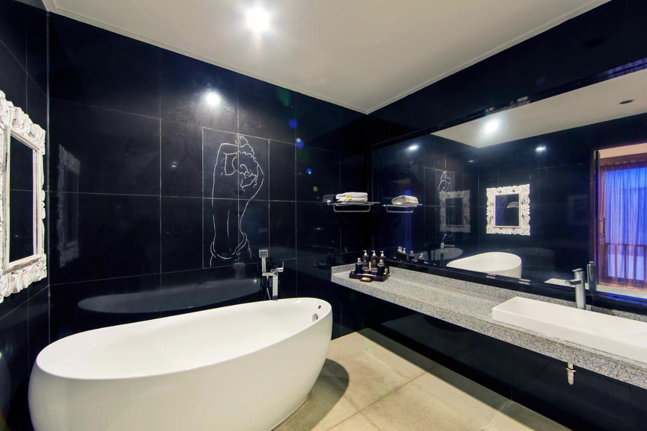 White Lotus Villas Seminyak Dış mekan fotoğraf
