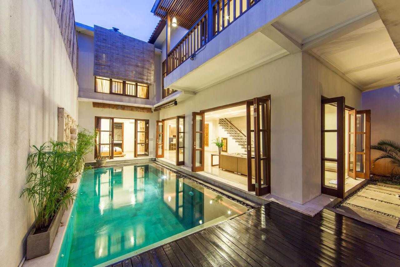 White Lotus Villas Seminyak Dış mekan fotoğraf