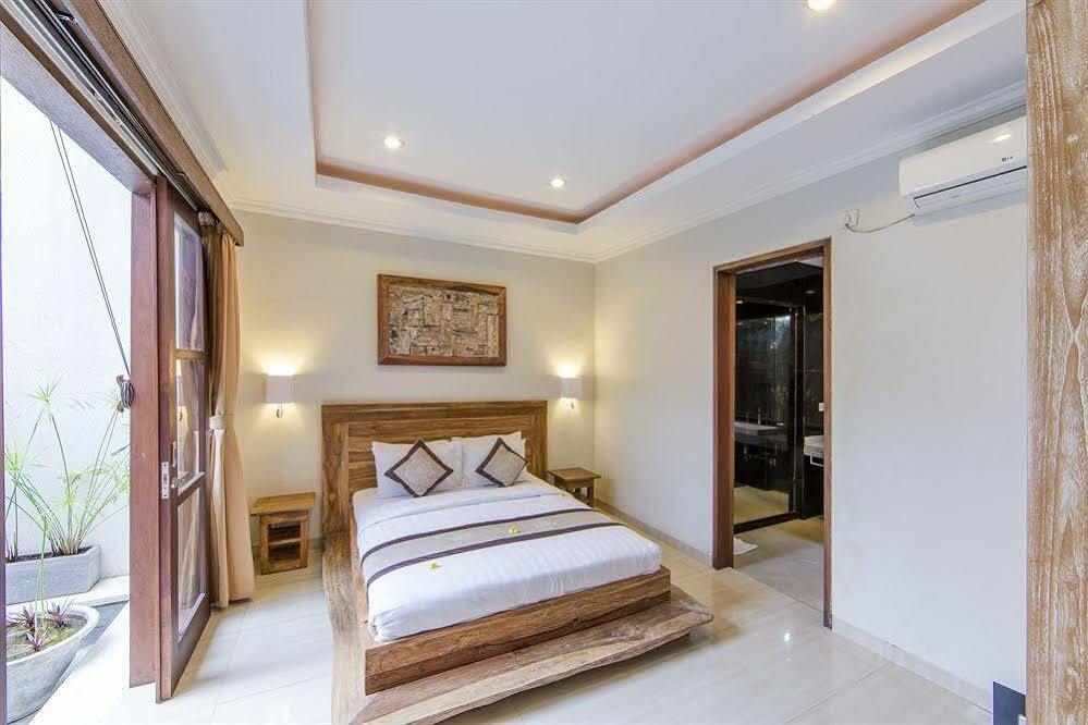 White Lotus Villas Seminyak Dış mekan fotoğraf